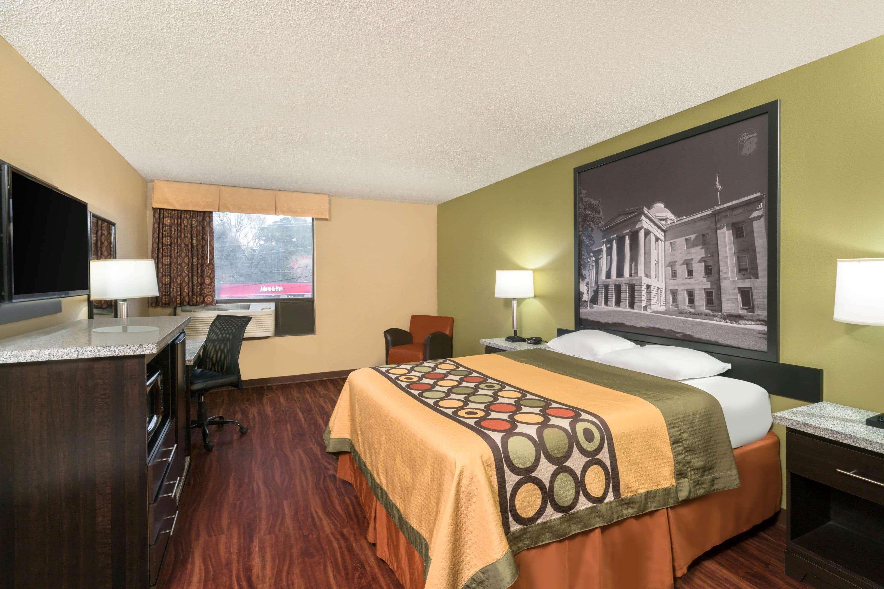 Super 8 By Wyndham Raleigh North East Hotel Bagian luar foto