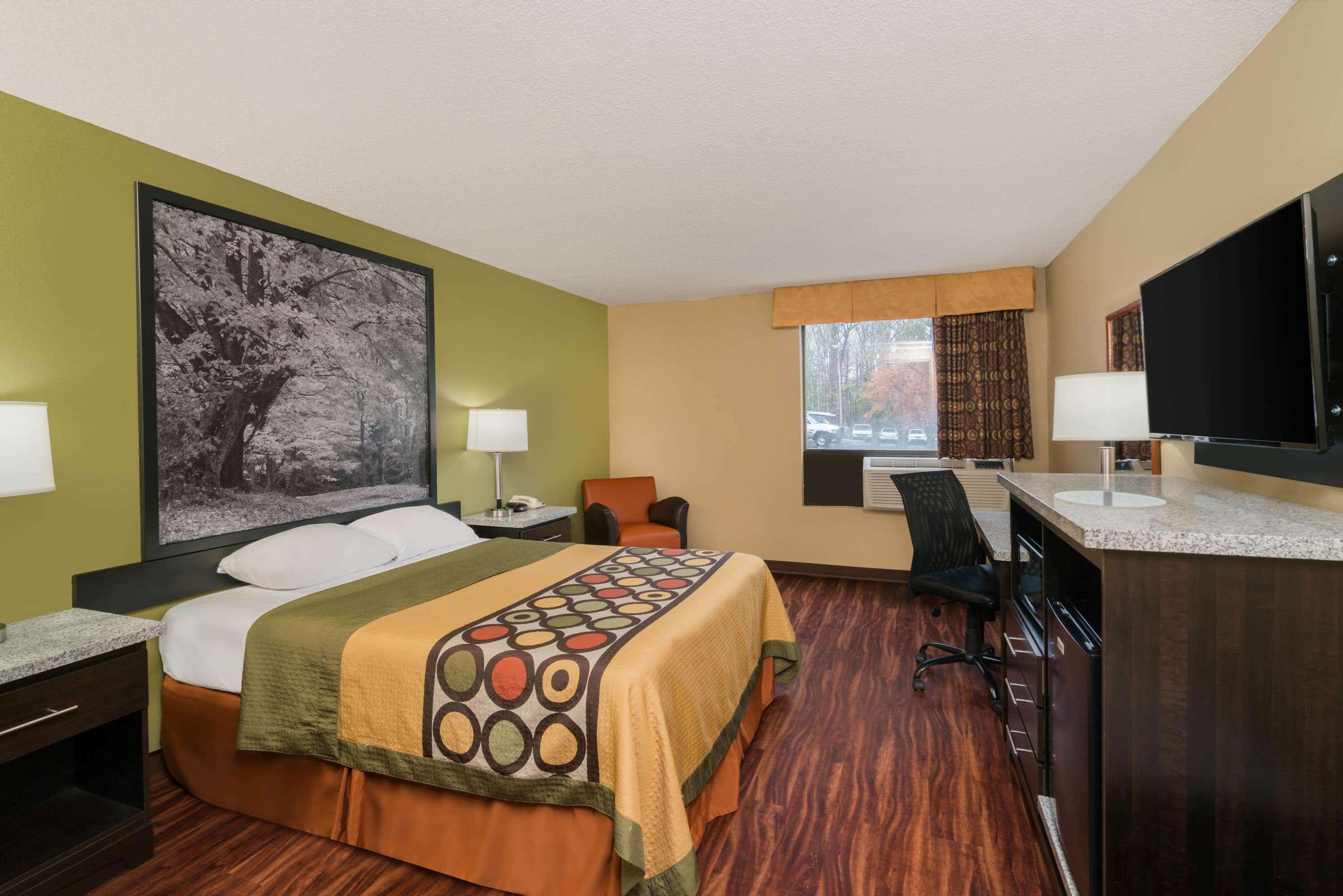Super 8 By Wyndham Raleigh North East Hotel Bagian luar foto