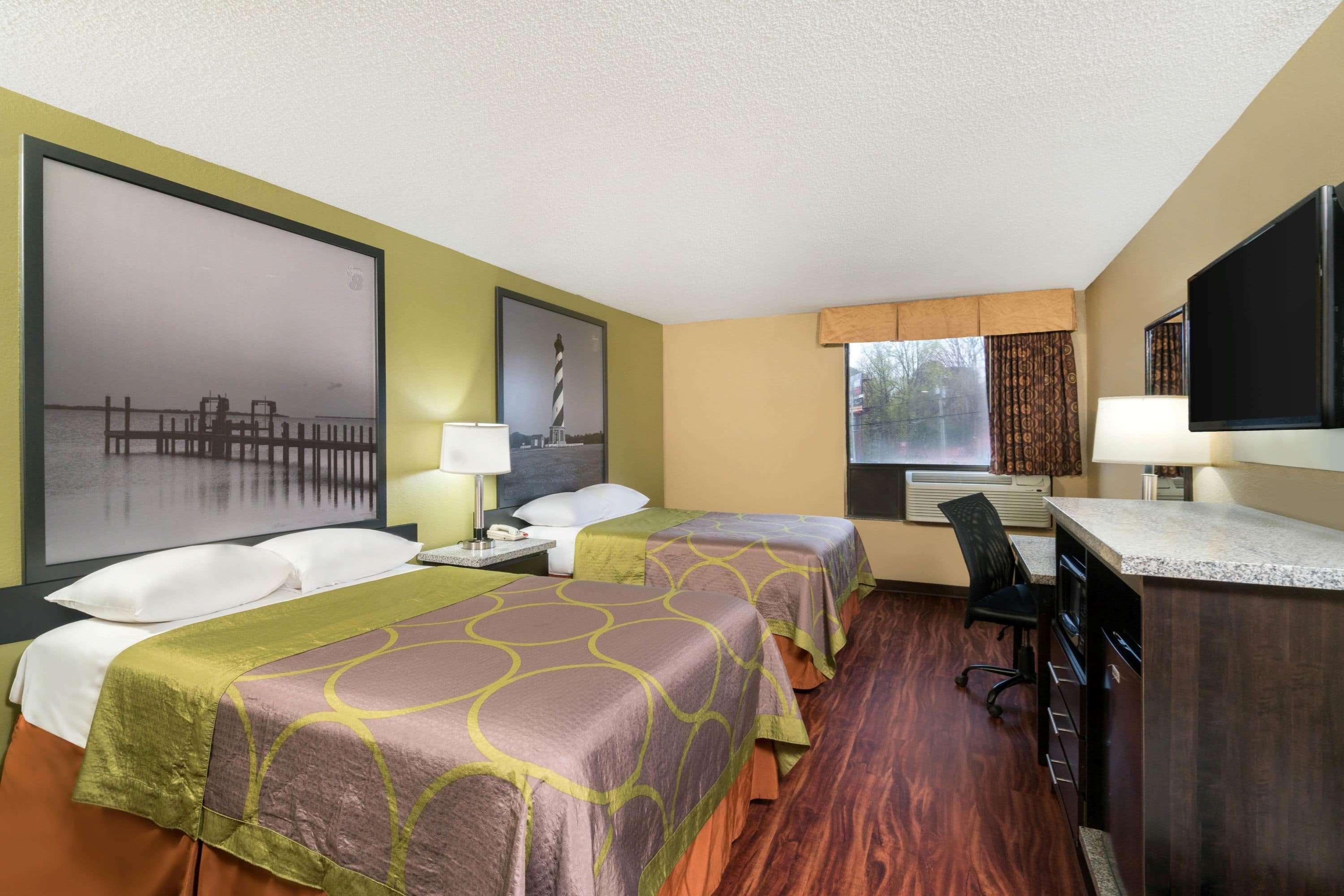 Super 8 By Wyndham Raleigh North East Hotel Bagian luar foto