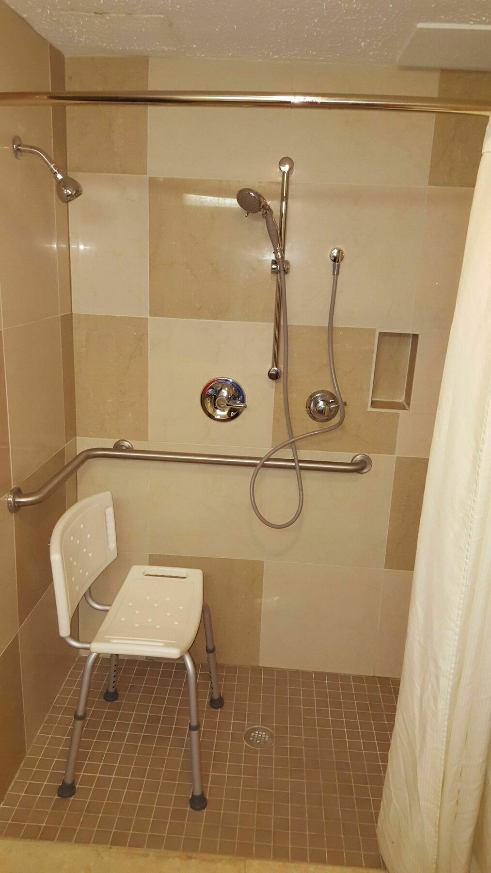 Super 8 By Wyndham Raleigh North East Hotel Bagian luar foto